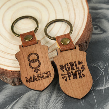 Blank Shield-shaped Wooden Keychains (10 pcs / 20 pcs)